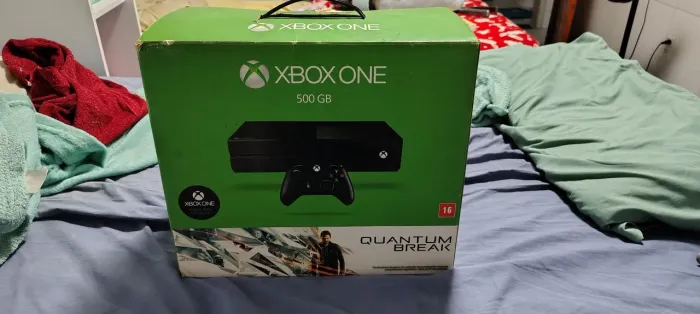 XBOX ONE FAT COMPLETO COM 7 JOGOS E 2 CONTROLES + UM PSVITA FAT DESBLOQUEADO