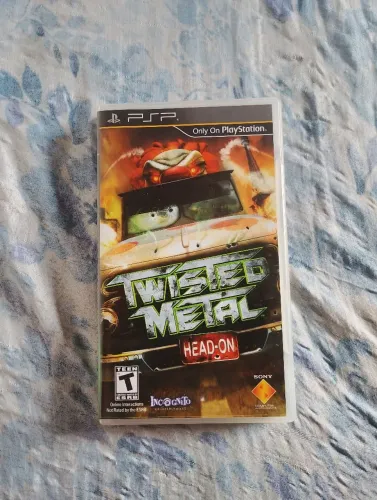 Twisted metal Head on mídia física