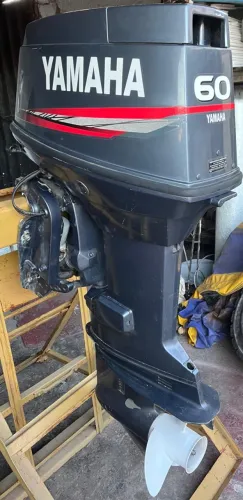 Motor Yamaha 60 HP 2T