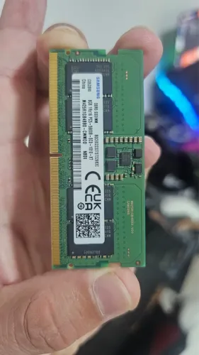 Memoria Ram Samsung p/ Notebook 8gb Ddr5 5600mhz Sodimm M425