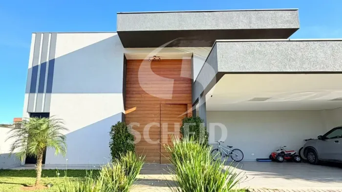Casa Moderna à Venda no Condomínio Reserva da Fazenda 1.000 m² de Terreno 3 Suítes Piscina