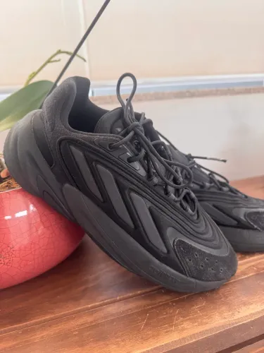 Tênis adidas ozelia original