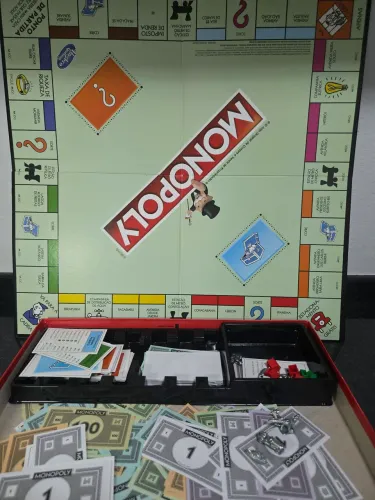 Monopoly peças de metal