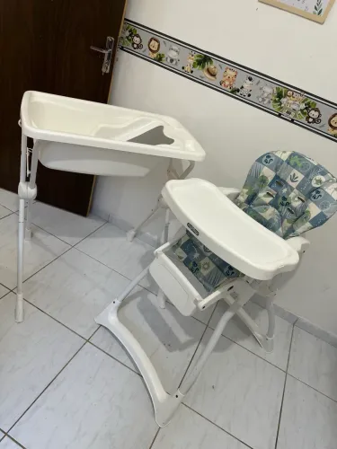 Kit Bebê - Cadeirão + Banheira ?