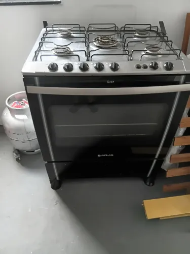 Venda de fogão 6 bocas