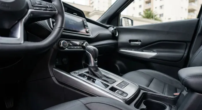 Procuro carro automático pra alugar/aplicativo