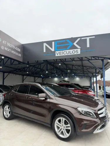 Mercedes-Benz GLA 200 Adv. 1.6/1.6 TB 16V Flex Aut. 2017