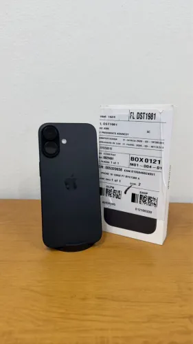 iPhone 16 128gb preto semi novo na garantia até abril 2027