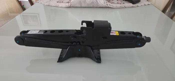 Macaco para Fiat Toro novo