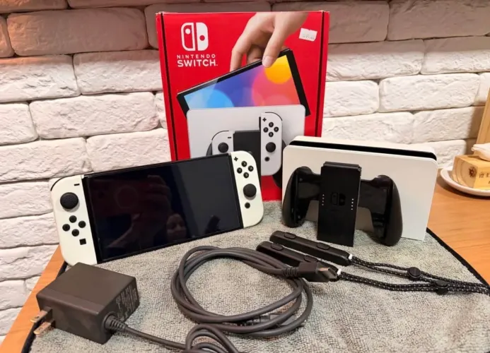 Nintendo Switch OLED Desbloqueado