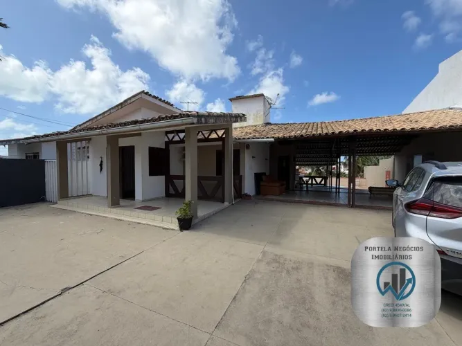 Casa para Venda em Maceió, Feitosa, 3 dormitórios, 1 suíte, 4 banheiros, 4 vagas