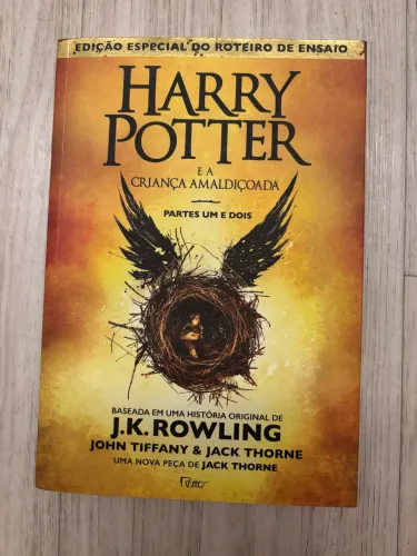 Harry Potter e a Criança Amaldiçoada