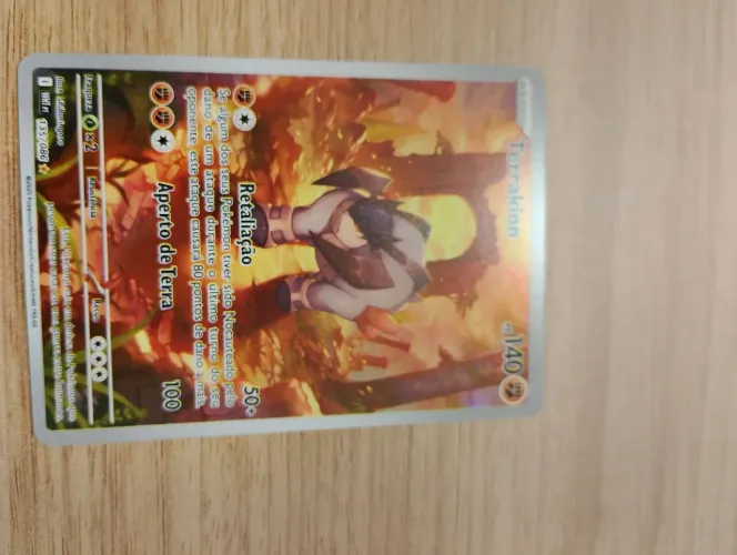 Terrakion carta Pokémon em ótimo estado nunca saiu do eslivi