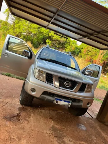Nissan Frontier LE CD 4X4 2.5 TB Diesel Mec. 2011