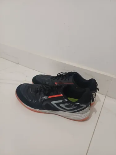 Tênis Umbro pro 5 tamanho 42/43