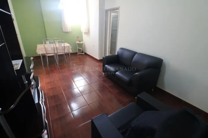 Apartamento 02 Dormitórios mobiliado, Sobreloja - Zona 01