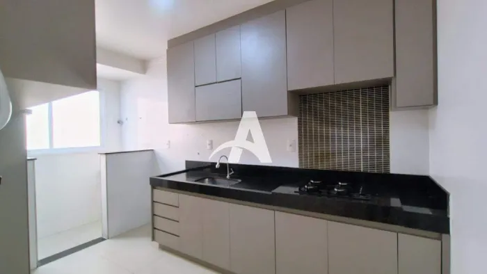Apartamento para aluguel, 2 quartos, 1 suíte, 1 vaga, Santa Mônica - Uberlândia/MG