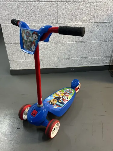 Patinete patrulha canina marca bandeirantes