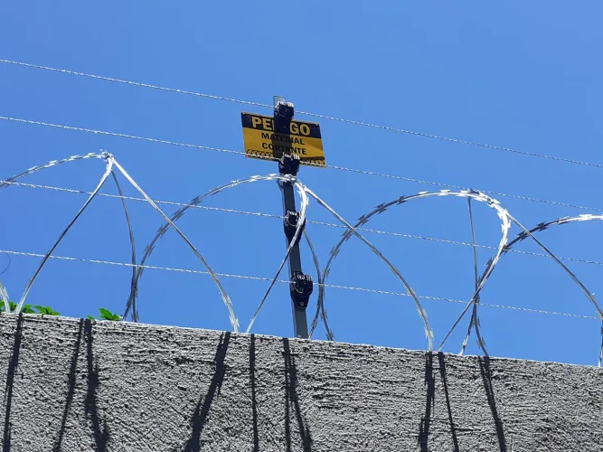 Instalador Cerca Elétrica/Concertina