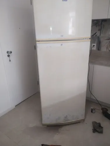 Envelopamento de geladeira