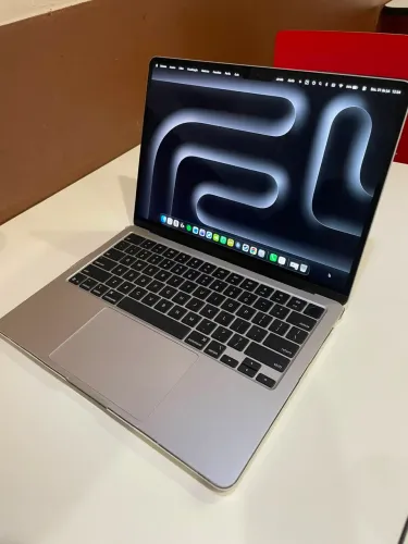 MacBook Air M4 16GB RAM 256GB SSD