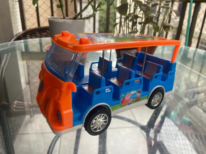 ônibus escolar peppa