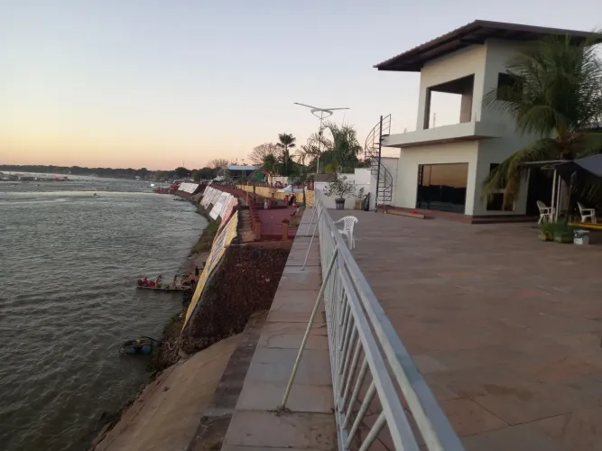 Aluguel de casa em aruanã beira rio 