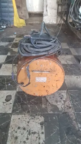 Máquina de solda.