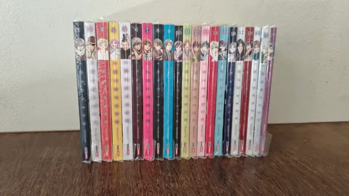 Noragami Vol. 1 ao 18 + 22, 25 e 26