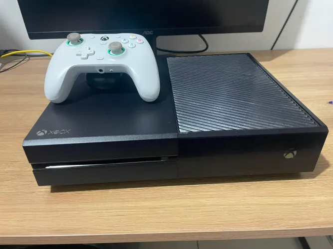 Xbox One ÍNTEGRO!!!! Pra sair logo