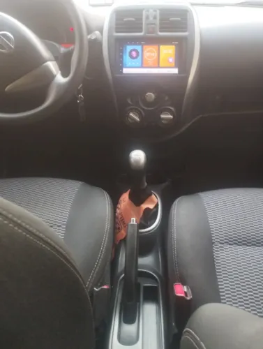 Nissan March 1.6 SV 2016