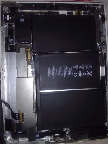 Vendo iPad 2 16GB para retirada de peças 