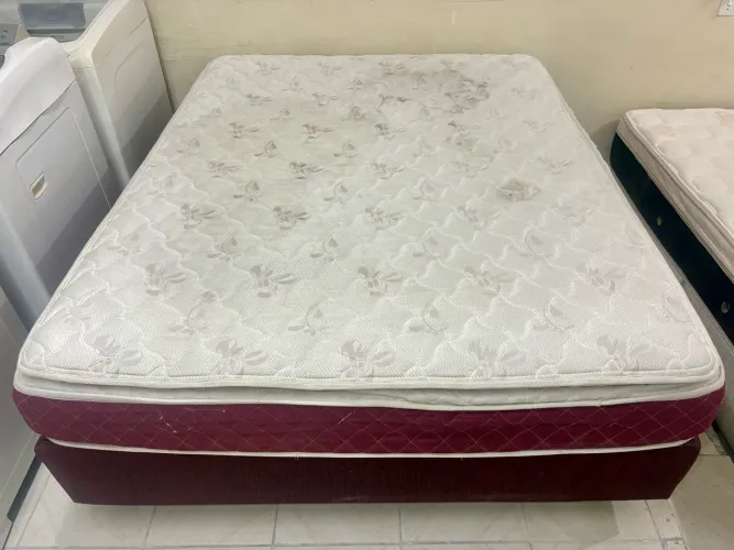 Cama box Queen size , cama Queen
