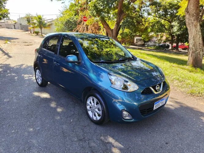 Nissan March SV 1.6 16V Flex Fuel 2016