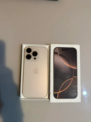 iPhone 16 Pro * Dourado * 