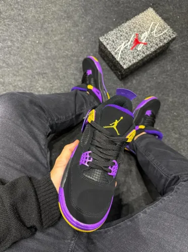 Jordan retro 4 LAKERS EDIÇÃO ELIMITADA