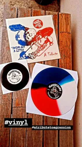 LP Disco Vinil Taking Out A Little Agression - A Tribute To Agression LP + Compacto 7"