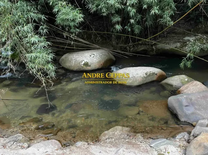 Casa com Beira-Rio à Venda na Cabeceira do Sana l Tranquilidade e Natureza!