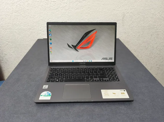 Notebook Asus i5. 10° Geração. 8 GB. SSD 256 GB