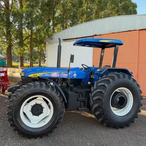 TRATOR AGRÍCOLA NEW HOLLAND