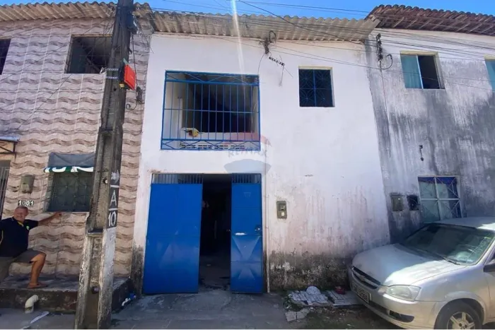 Casa à venda 2 quartos, sendo 1 suíte no Tabuleiro dos martins.