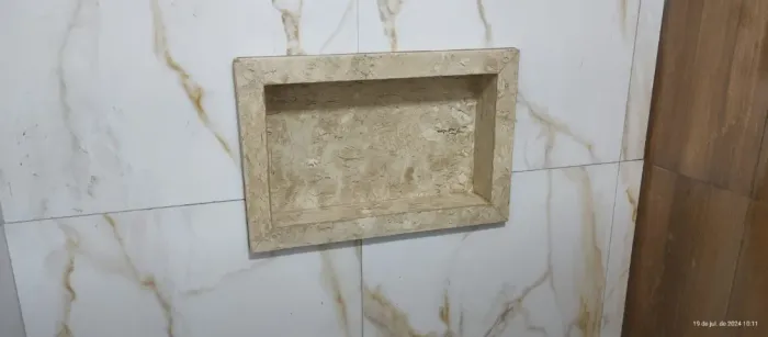 Nicho de granito no travertino 