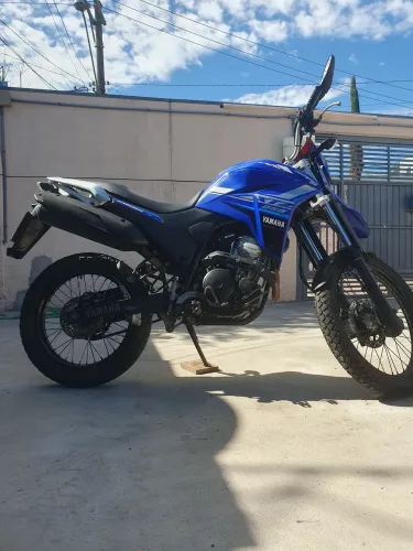 XTZ Lander 250 azul, super conservada. Preço a VISTA!!!