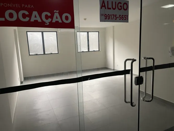 LOJAS EM PRÉDIO COMERCIAL