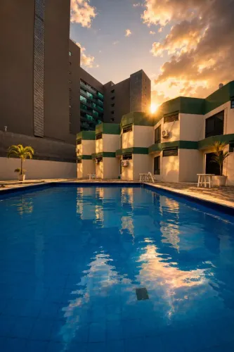 aluguel temporada Orla /Centro Convenções / Piscina / Wi-Fi / Estacionamento 