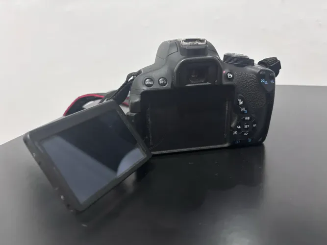Cânon T5i