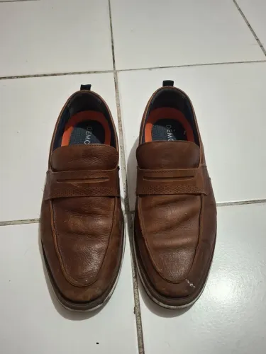 Sapato de Couro Democrata