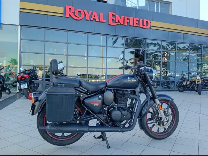 Classic Dark 350 Ano: 2024 APENAS 8.000KM Vários acessórios originais - WERLINSON