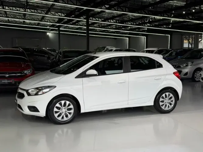 Chevrolet Onix Hatch LT 1.4 8V Flex Mec. 4P 2018