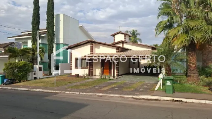 Casa - Condomínio Jardins Florença